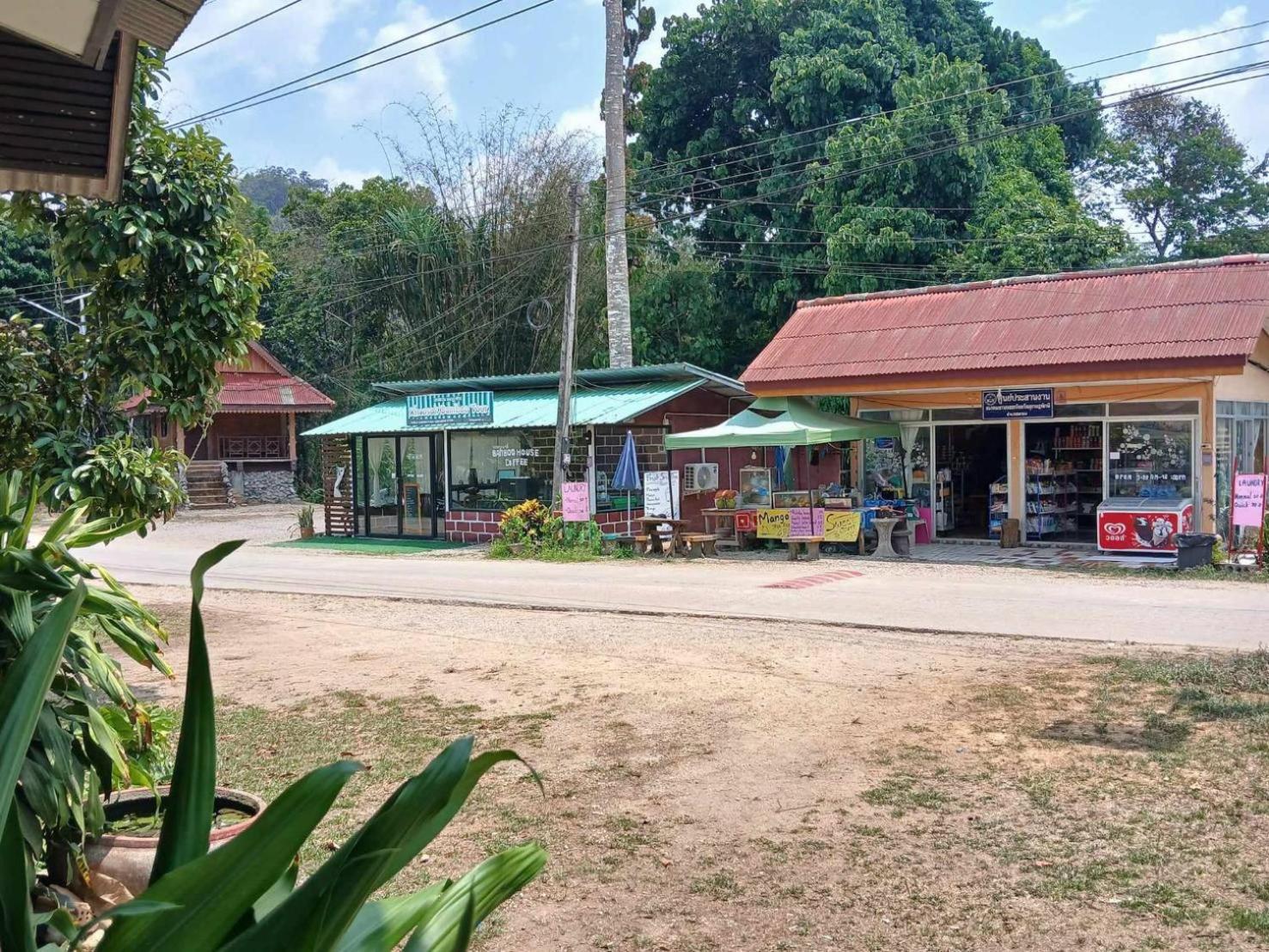 Hotel Bamboo House Khao Sok National Park Esterno foto