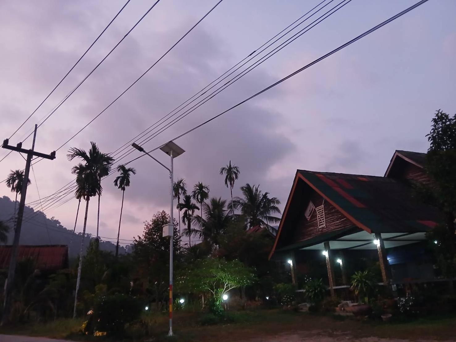 Hotel Bamboo House Khao Sok National Park Esterno foto