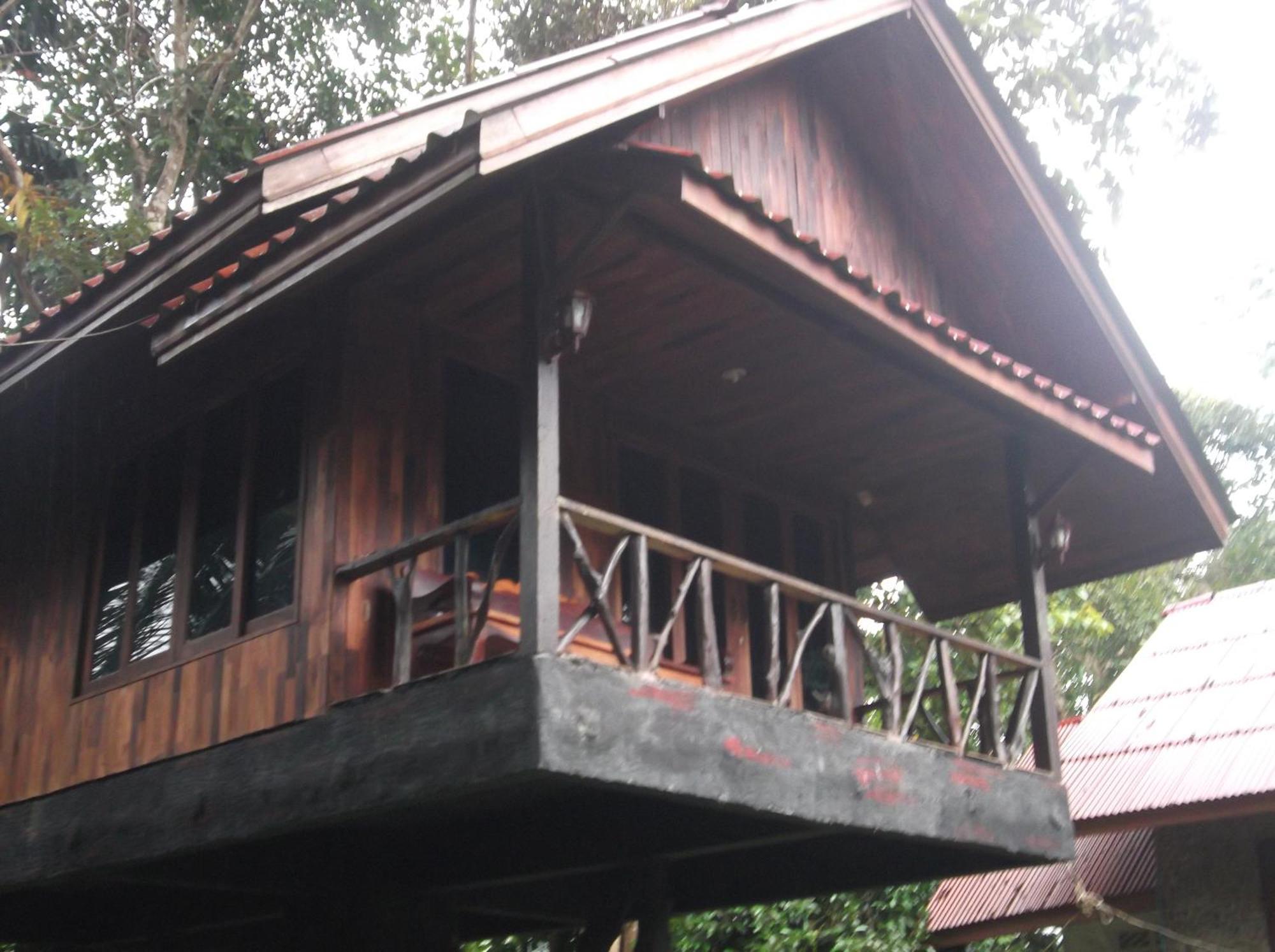 Hotel Bamboo House Khao Sok National Park Esterno foto